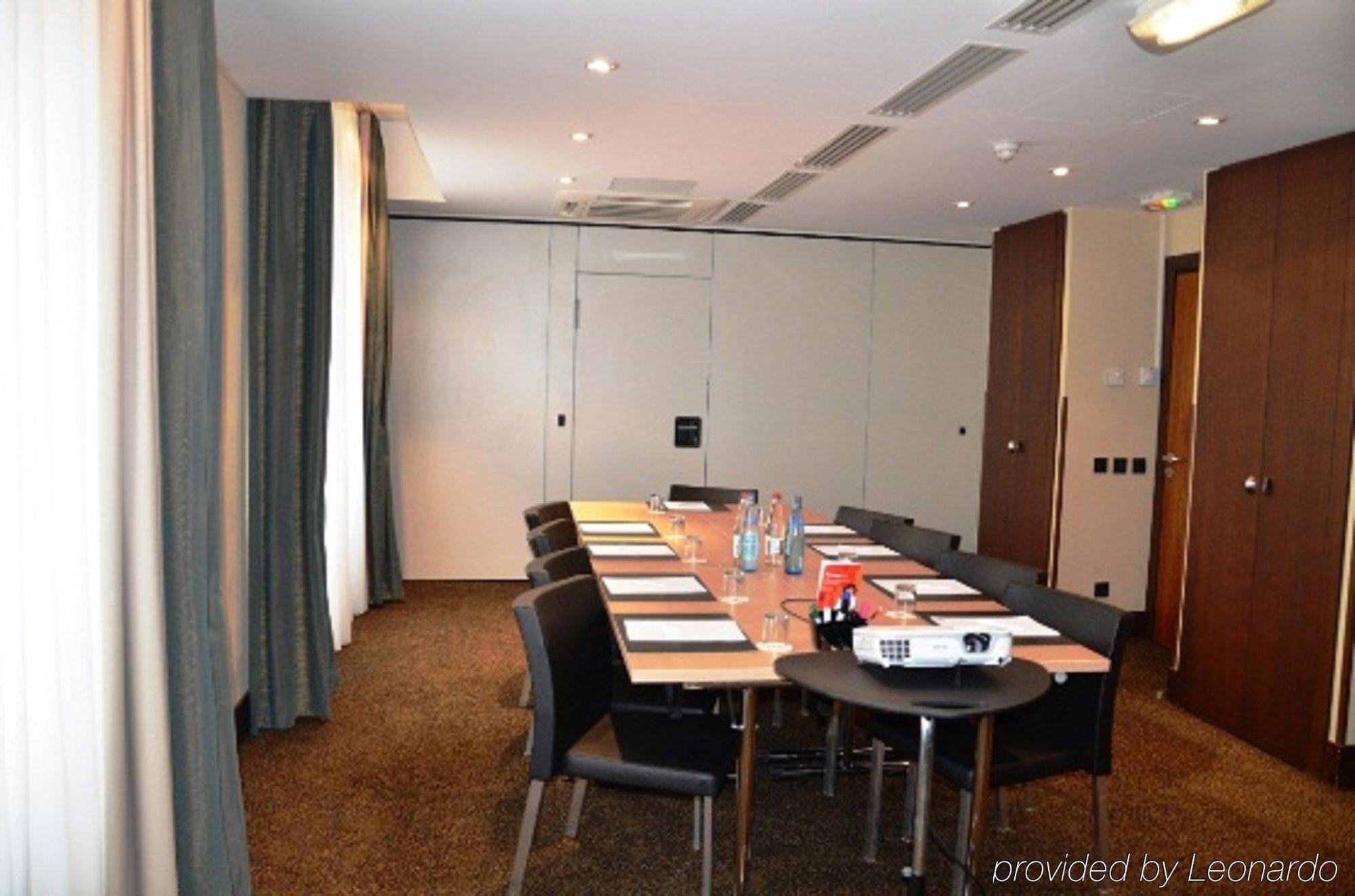 Hotel Gare De L'est, An Ihg Paris