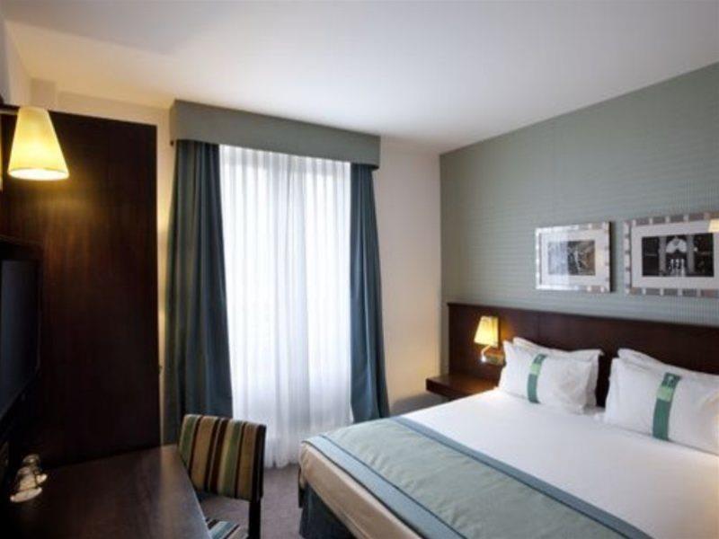 Gare De L'est, An Ihg 4*