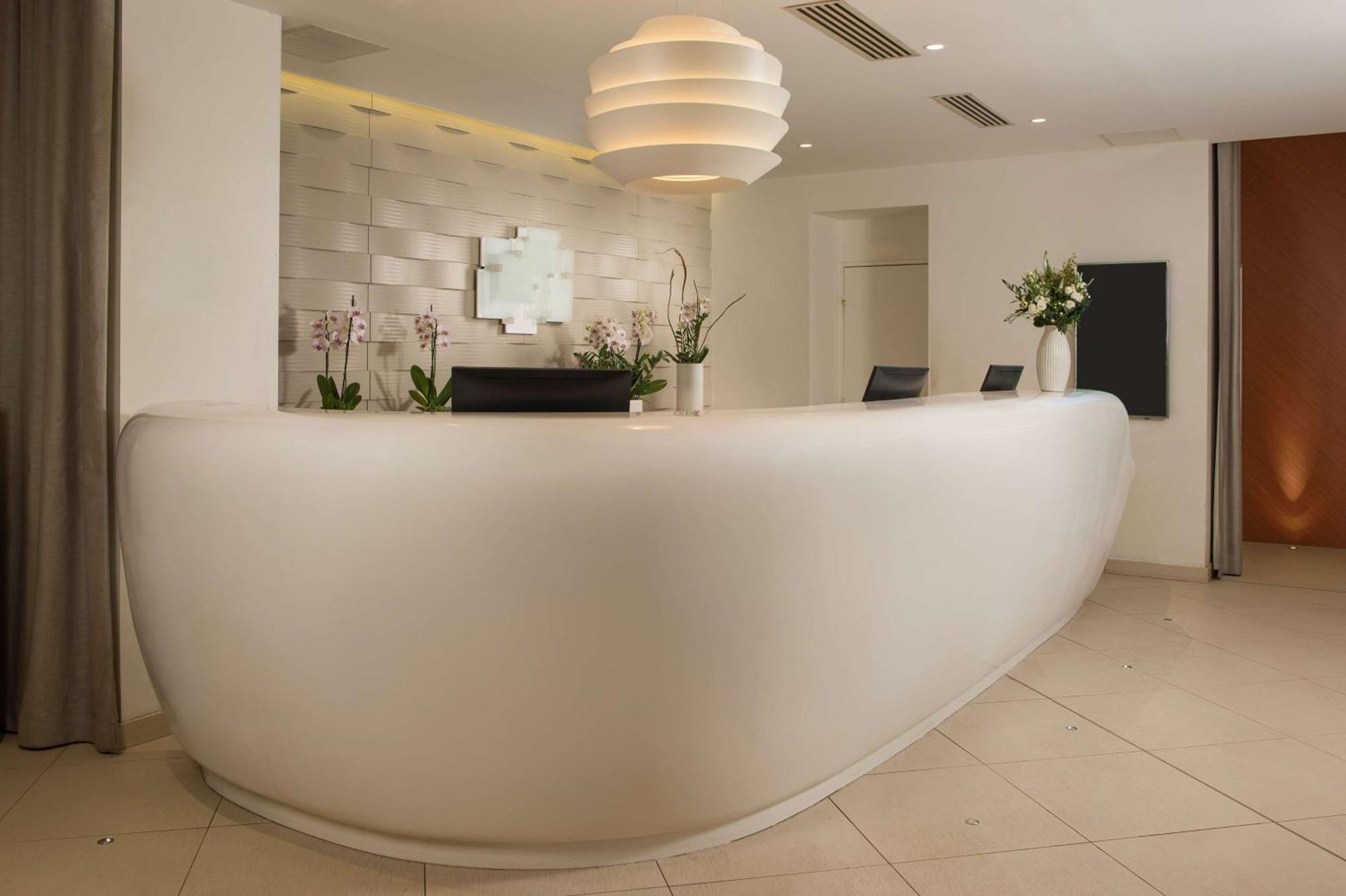 Gare De L'est, An Ihg Hotel Paris