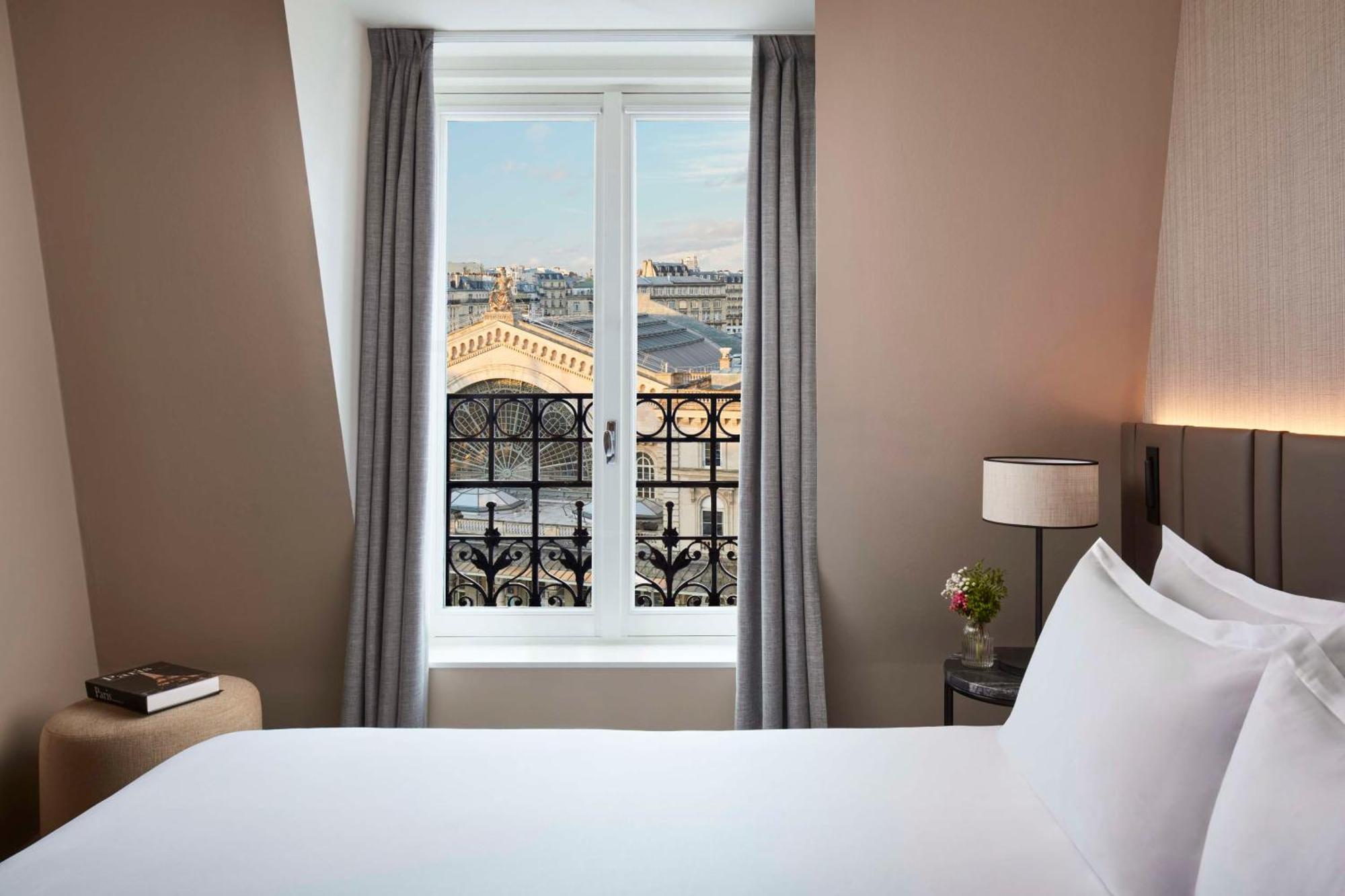 Hotel Gare De L'est, An Ihg 4*