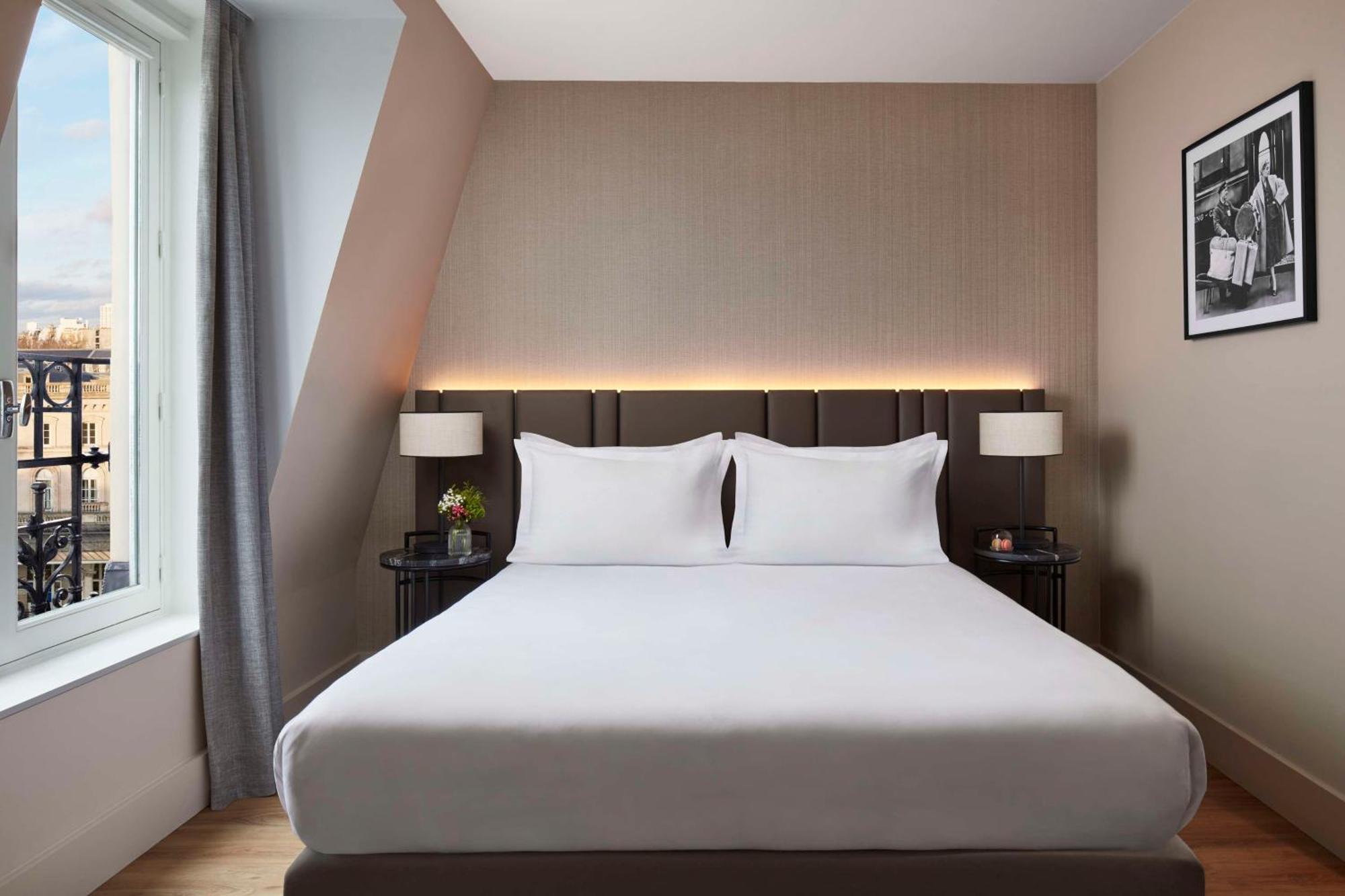 Gare De L'est, An Ihg Paris
